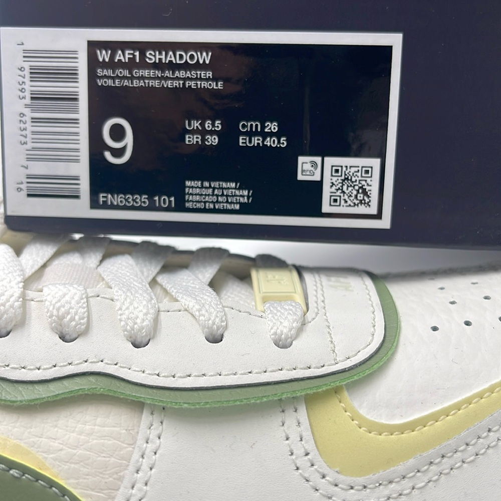 Nike Air Force 1 Shadow
Women's Shoes - Picture 16 of 16